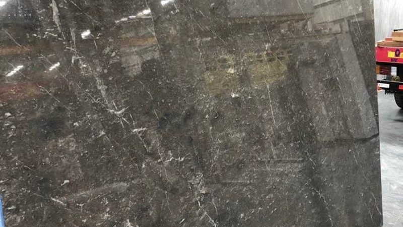 玻璃石材混合幕墙：创新材料在建筑美学与功能性的完美结合