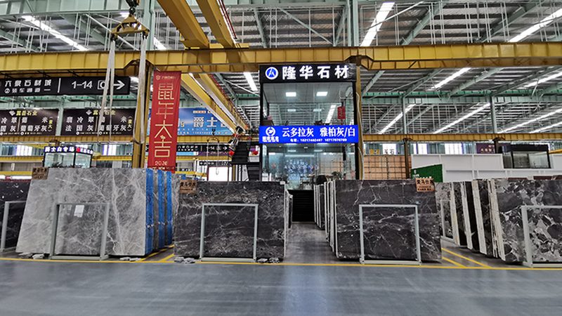 透光石：揭秘其价格背后的秘密**